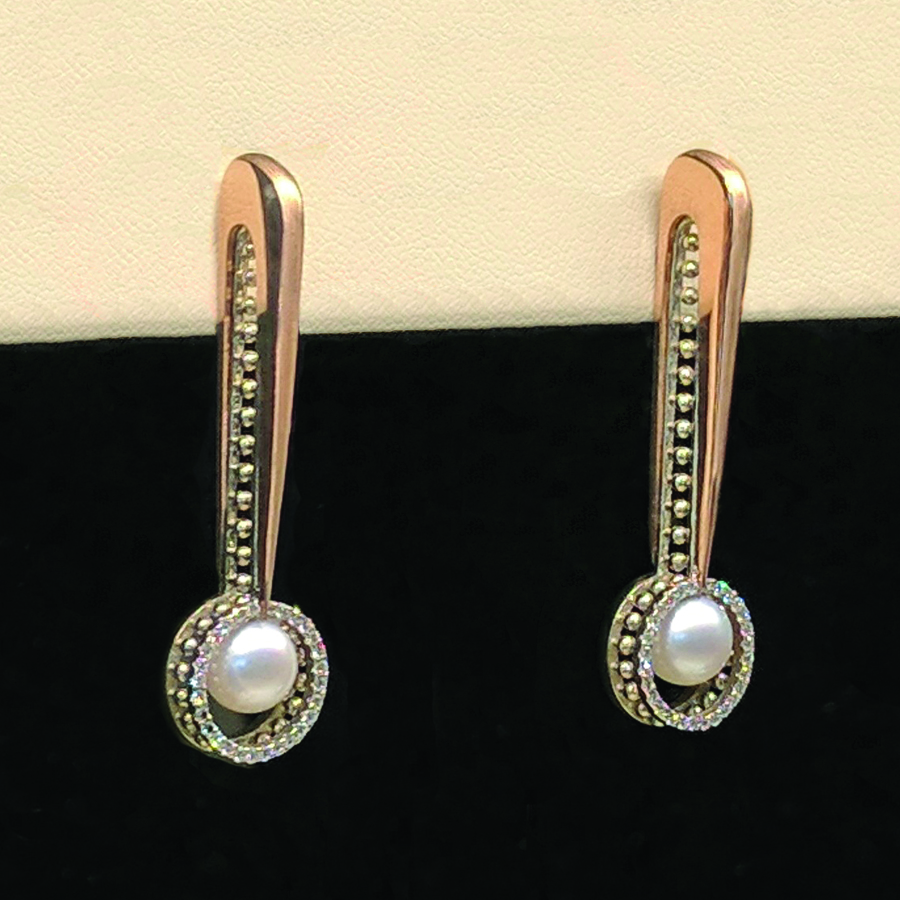 Custom pearl earrings